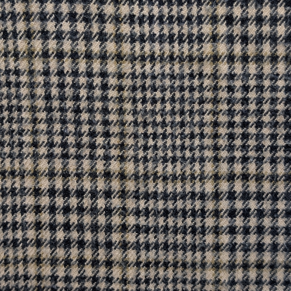 Houndstooth Cashmere Scarf Black and Tan Made In England Unisex Natural Fibers - Picture 4 of 6